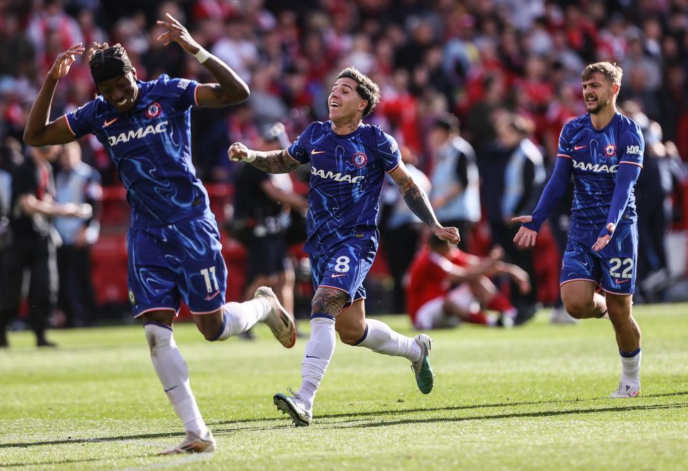 全队站位越踢越有感觉