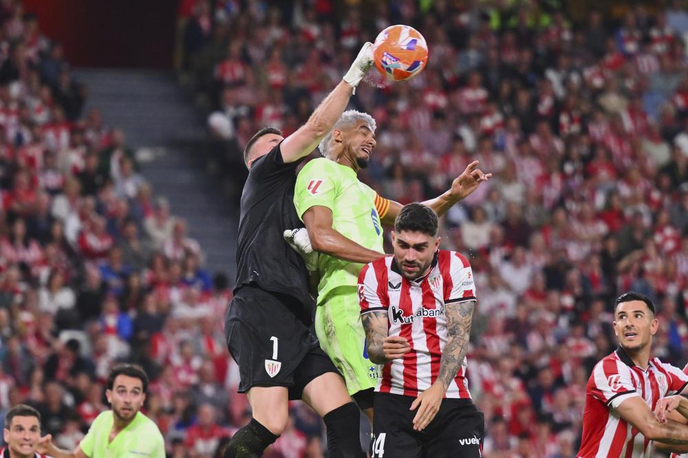 安永佳：赛季结束心情开心，希望明年表现更上一层楼
